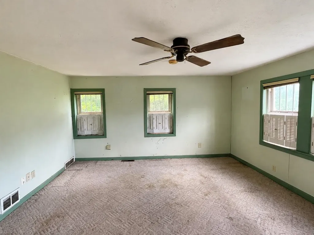 1 Tash Road New Durham NH 03855