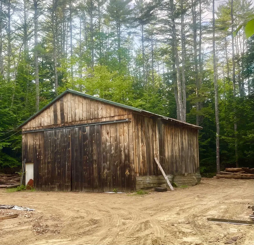 24- 403 North Road Franklin NH 03235