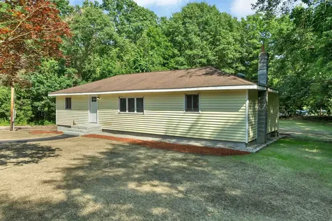 4 Loop Road Londonderry NH 03053