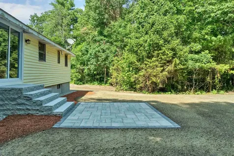 4 Loop Road Londonderry NH 03053
