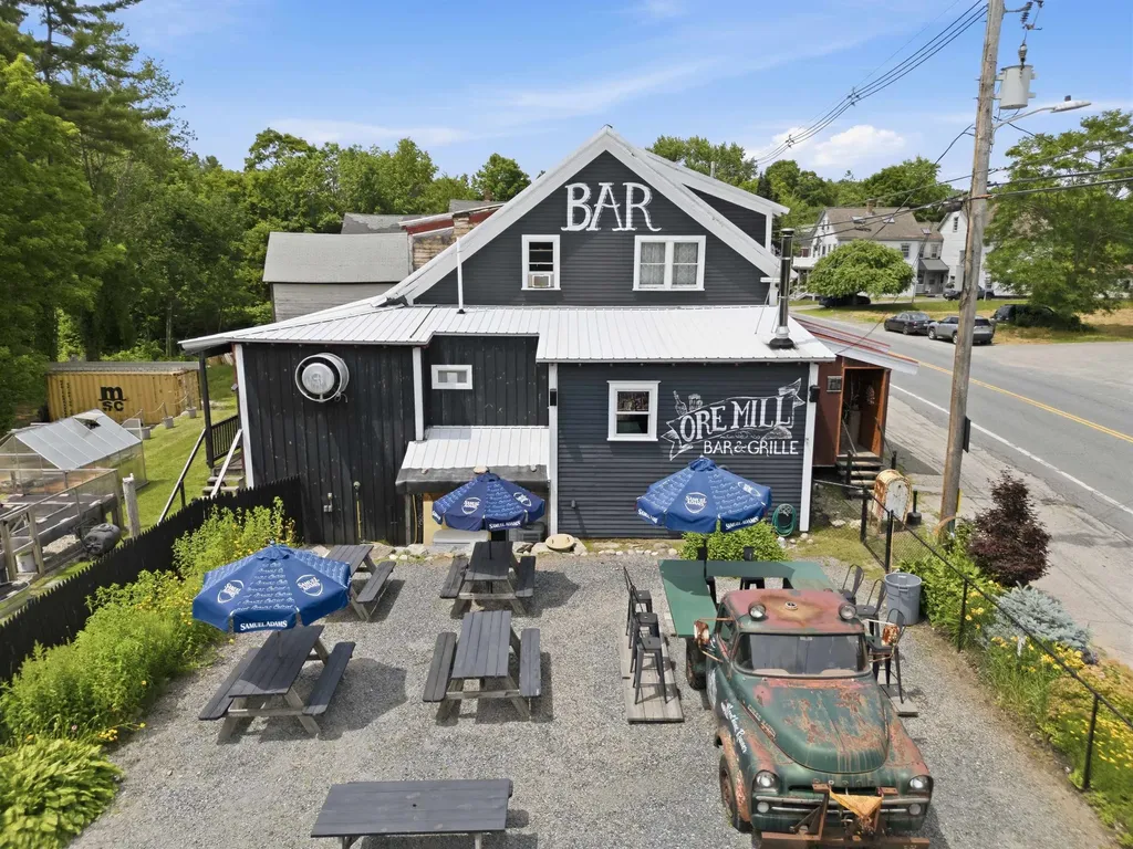 17 Lake Tarleton Road Warren NH 03279