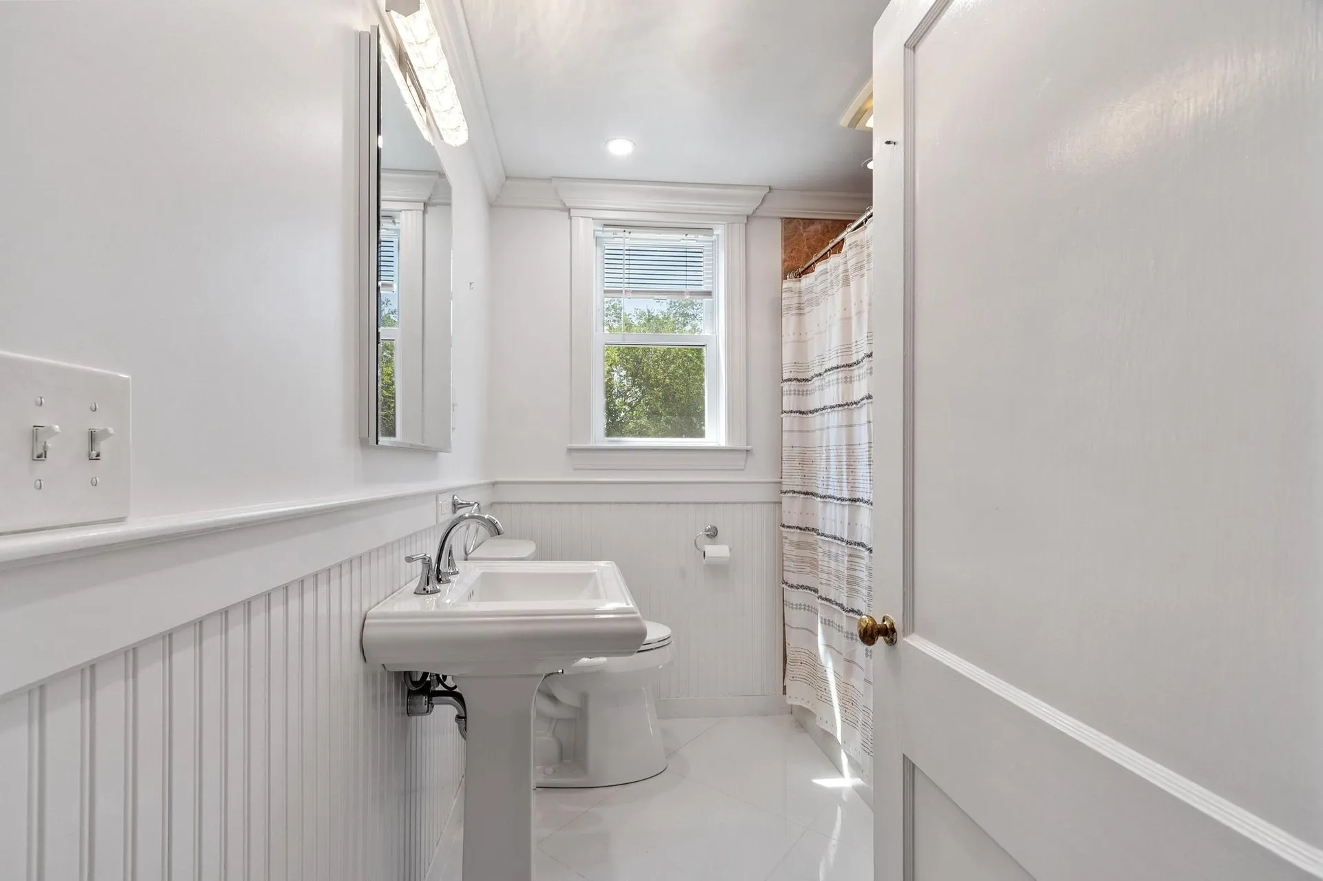 8 Island Pond Road Pelham NH 03076