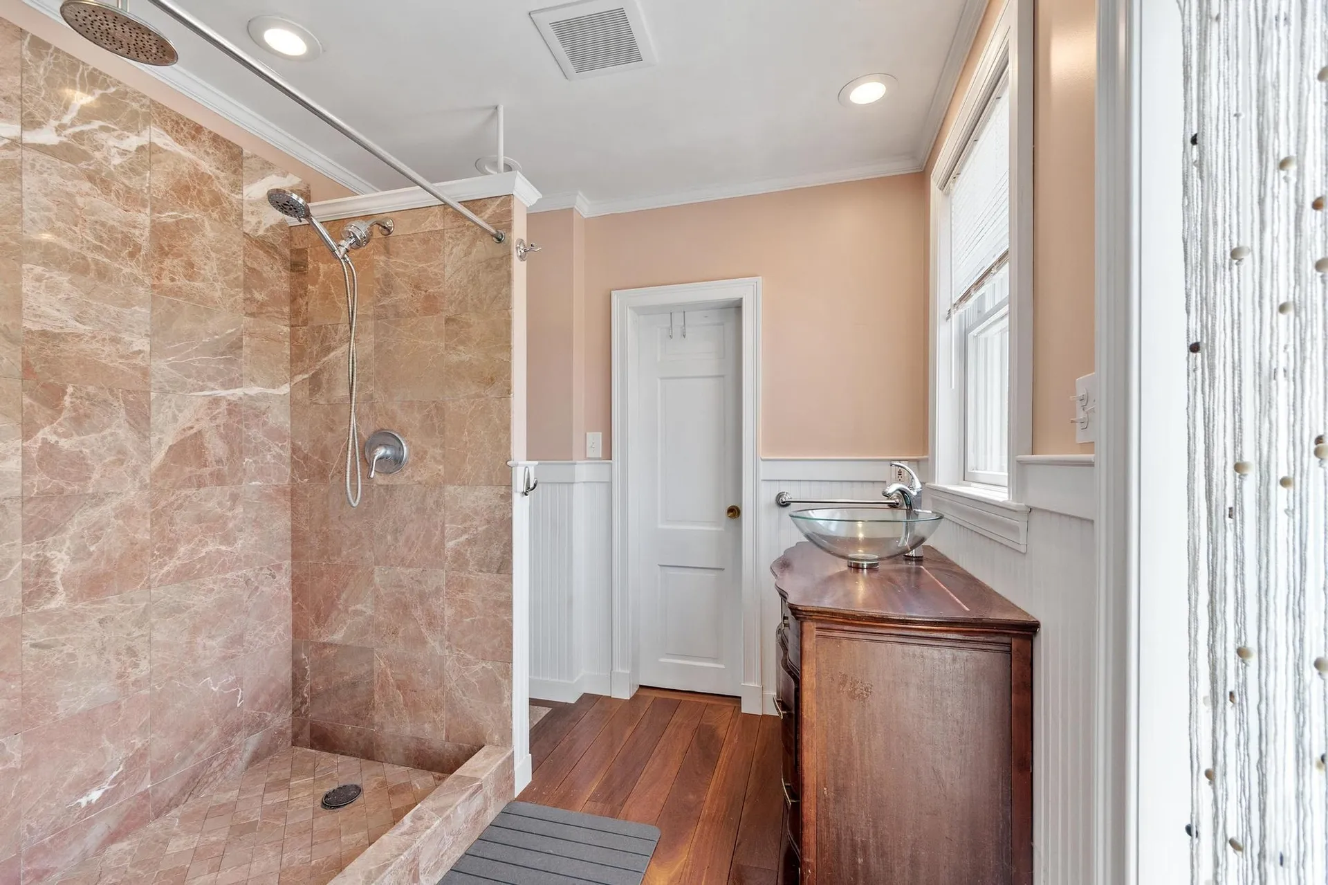 8 Island Pond Road Pelham NH 03076