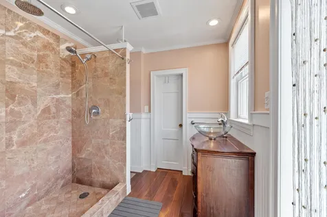 8 Island Pond Road Pelham NH 03076