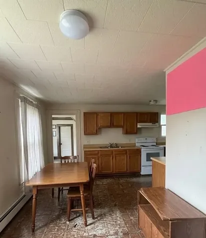 34 Myrtle Street Hillsborough NH 03244