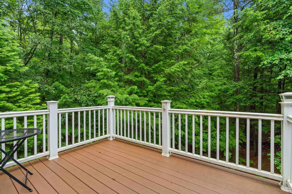 32 Birch Circle Brentwood NH 03833
