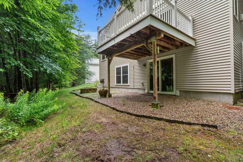 32 Birch Circle Brentwood NH 03833