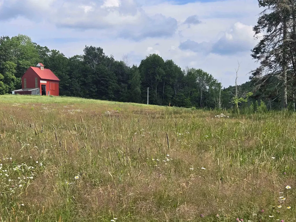 12 N. Fletcher Road Groton NH 03241