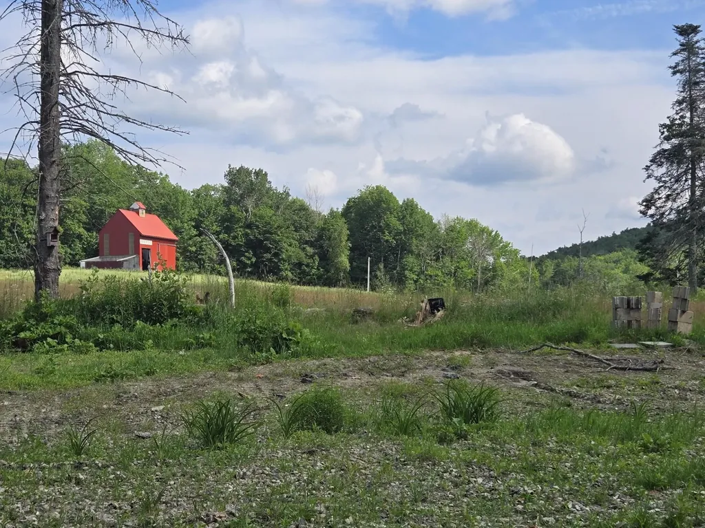 12 N. Fletcher Road Groton NH 03241