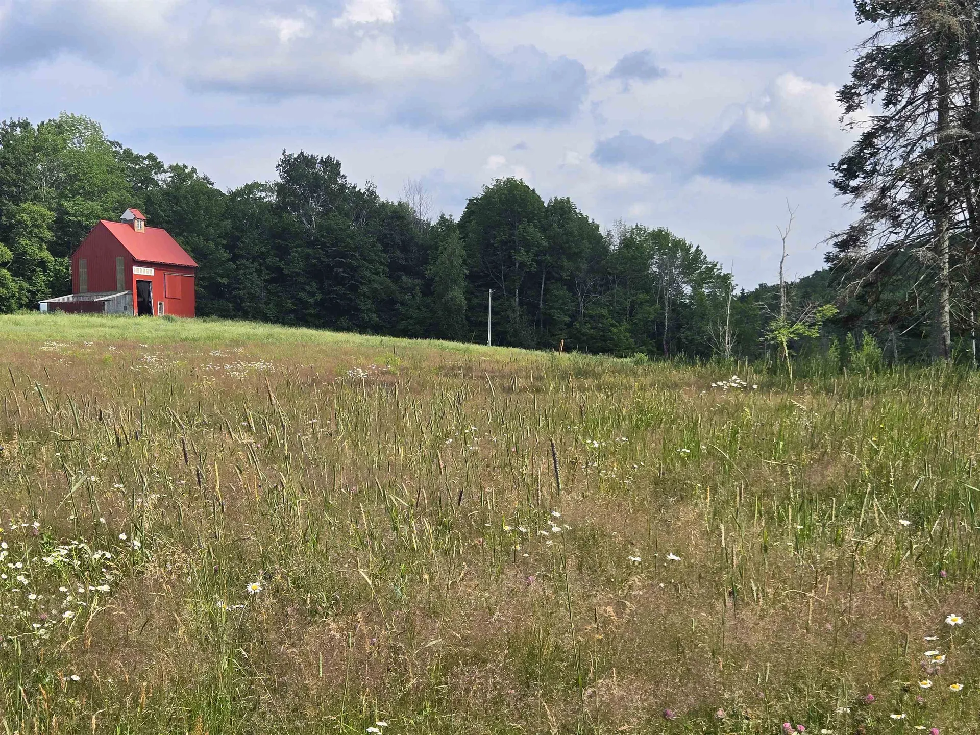 12 N. Fletcher Road Groton NH 03241
