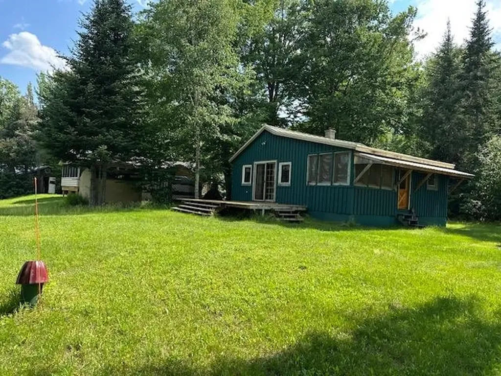 55 Hurlburt Avenue Errol NH 03579