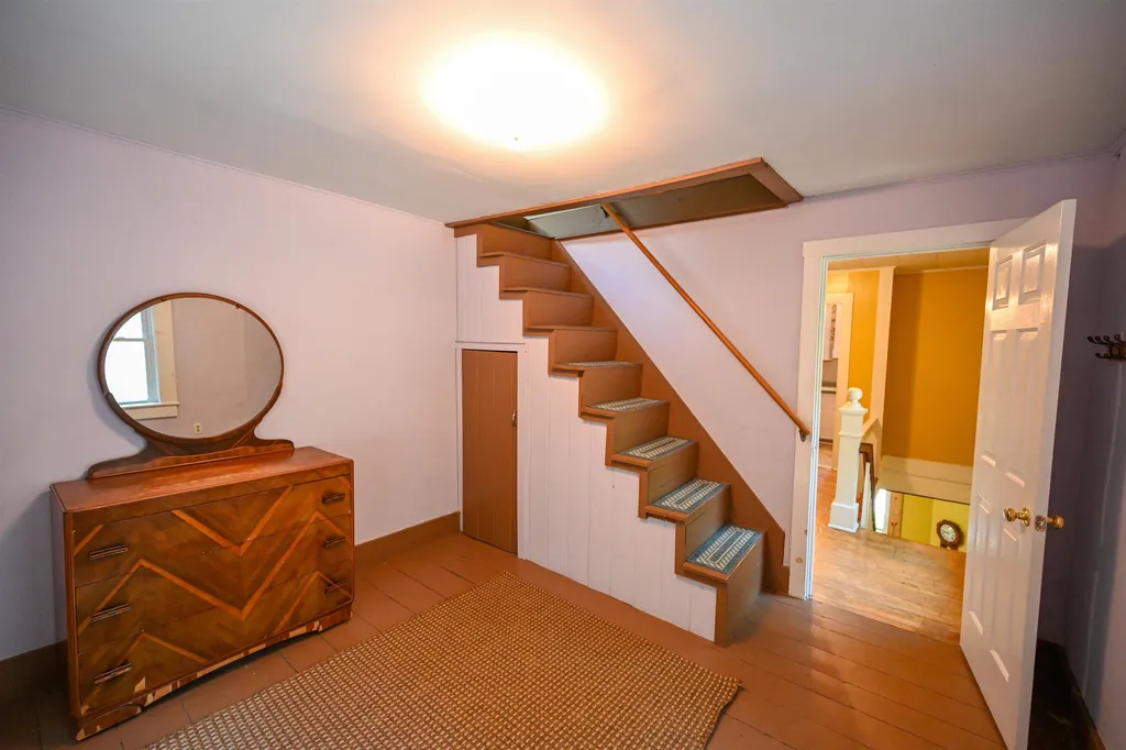 240 Lower Main E Street Johnson VT 05656