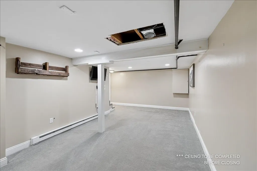 202 Holly Avenue Manchester NH 03103