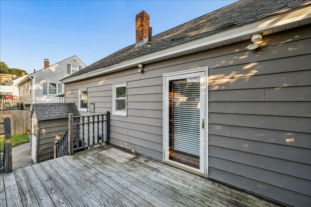 202 Holly Avenue Manchester NH 03103