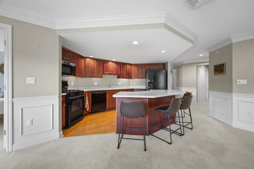 2 Sterling Hill Lane Exeter NH 03833