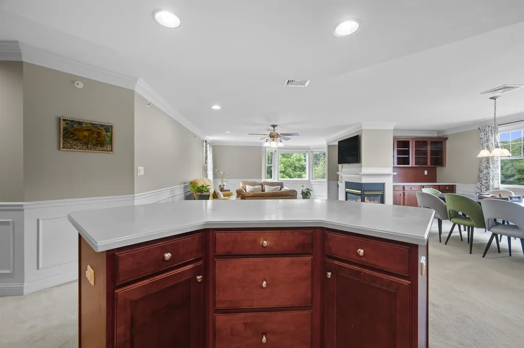 2 Sterling Hill Lane Exeter NH 03833