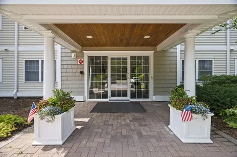 2 Sterling Hill Lane Exeter NH 03833