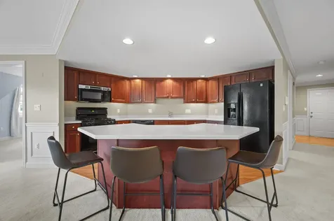 2 Sterling Hill Lane Exeter NH 03833
