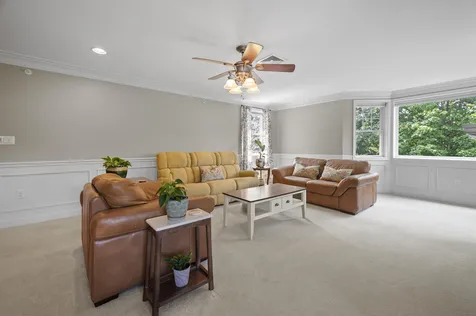 2 Sterling Hill Lane Exeter NH 03833