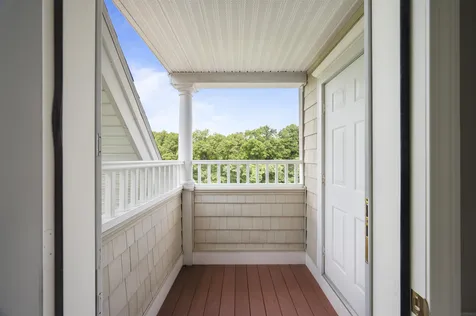 2 Sterling Hill Lane Exeter NH 03833