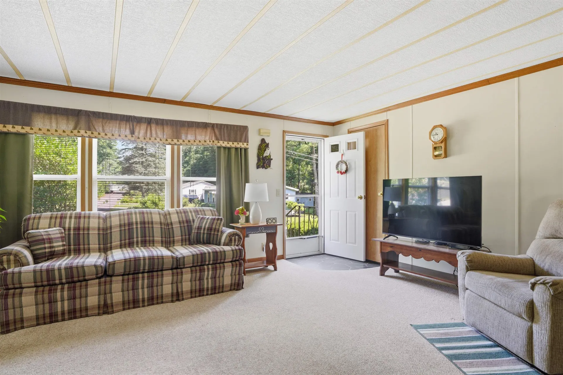 26 Deer Path Hopkinton NH 03229