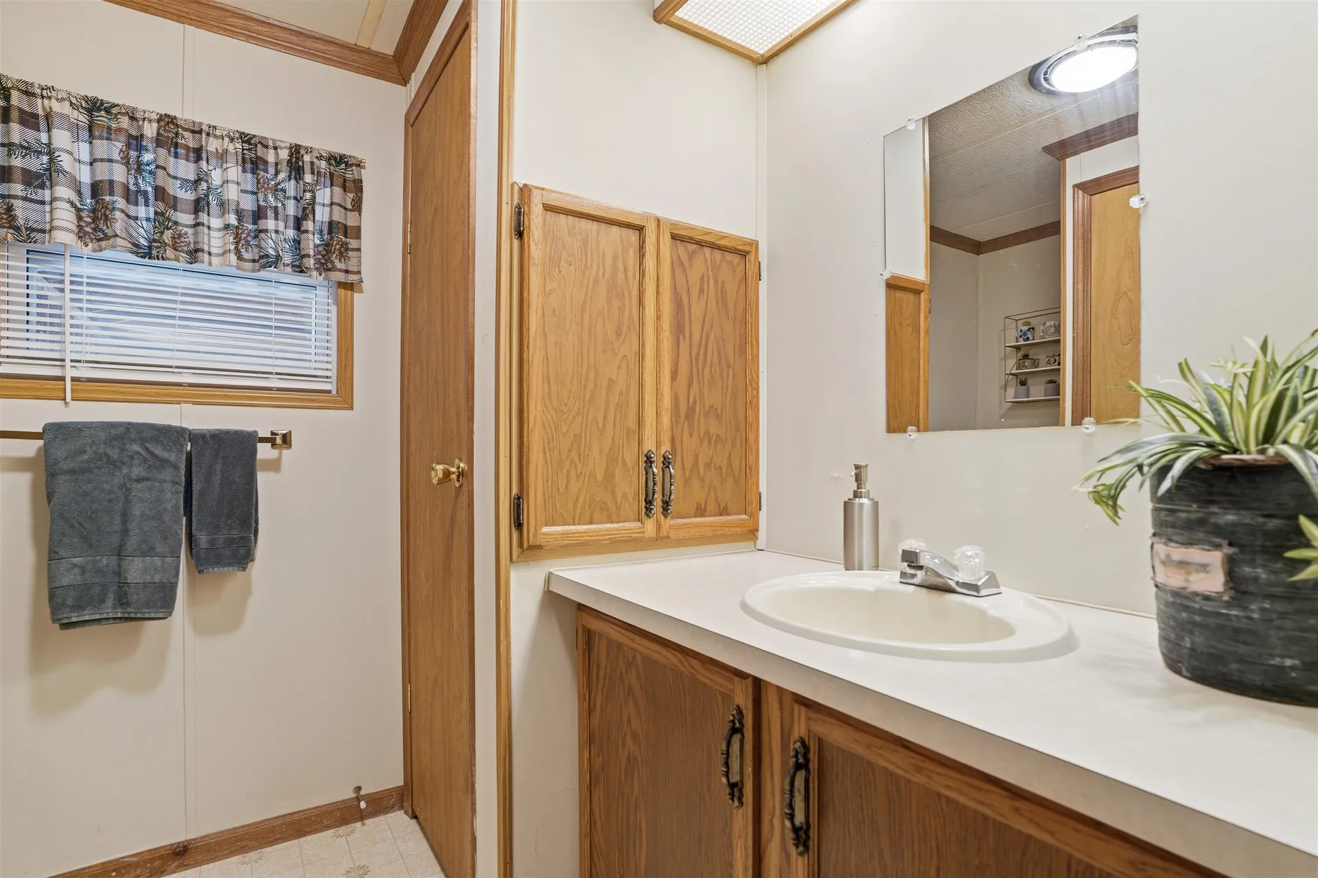 26 Deer Path Hopkinton NH 03229