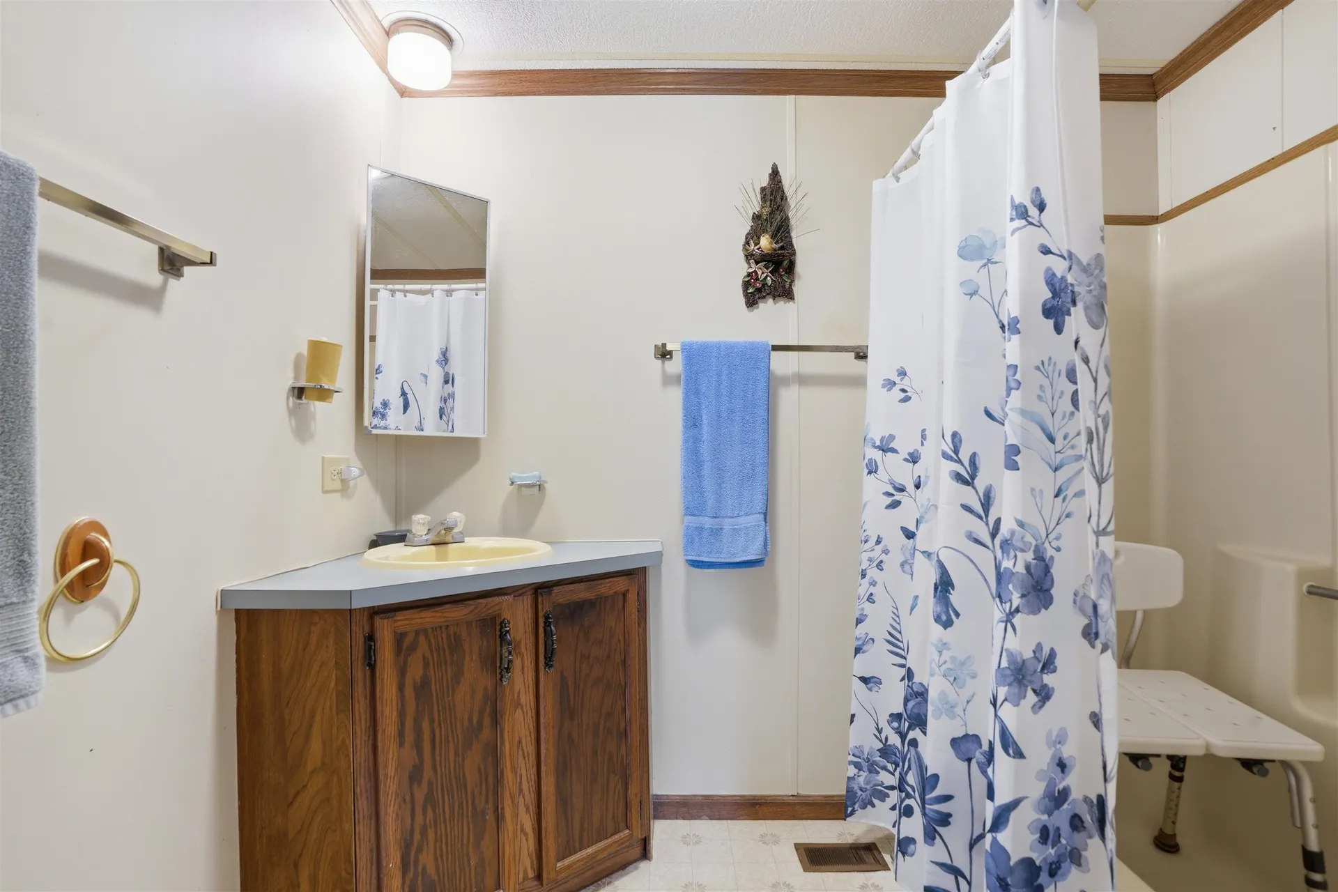 26 Deer Path Hopkinton NH 03229