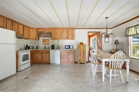 26 Deer Path Hopkinton NH 03229