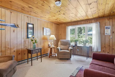 26 Deer Path Hopkinton NH 03229