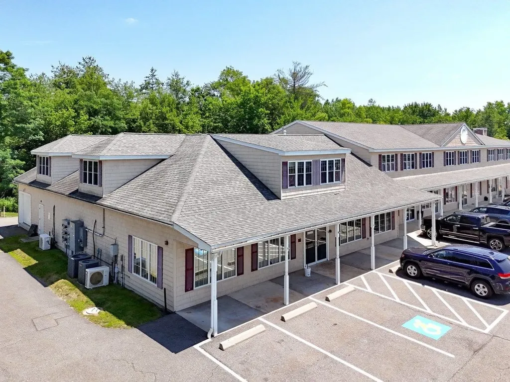 10 Bridge Street Pelham NH 03076