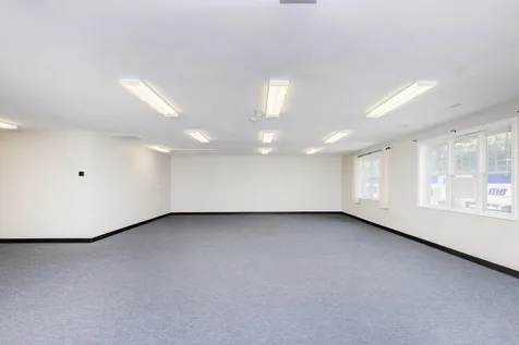 10 Bridge Street Pelham NH 03076