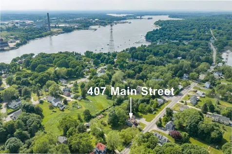 407 Main Street Eliot ME 03903