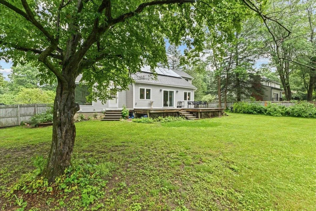 32 Tracy Lane Shelburne VT 05482