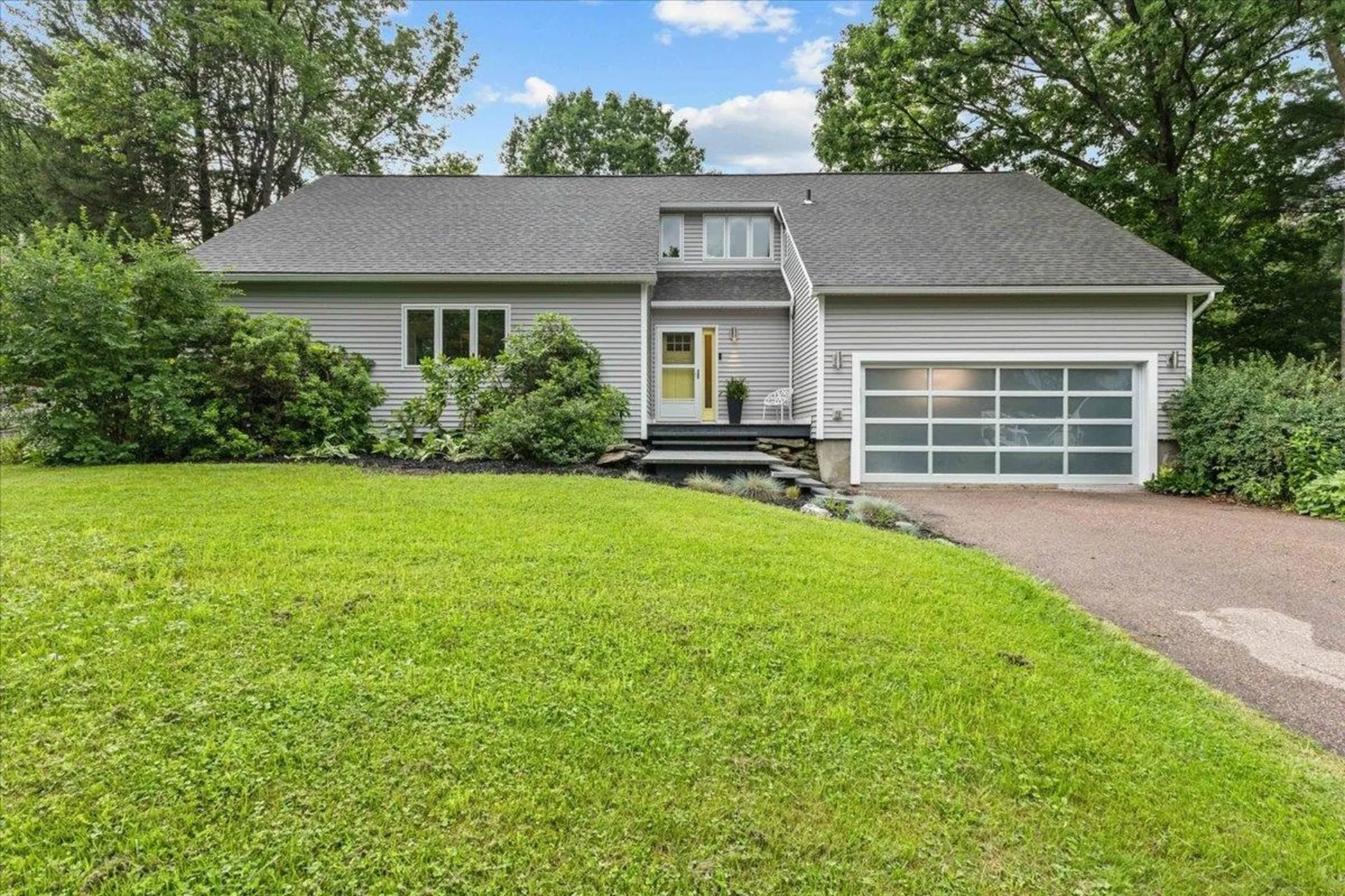 Shelburne VT, 32 Tracy Lane