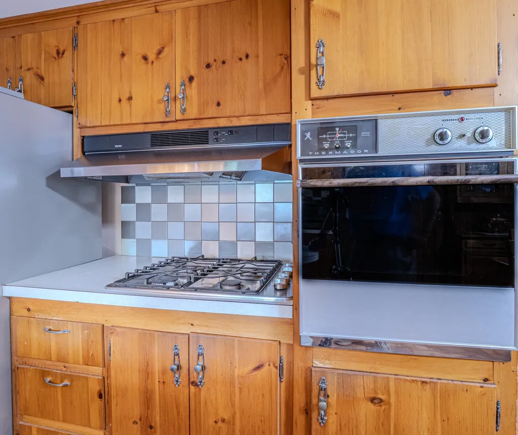 14 Brayton Road Poultney VT 05764