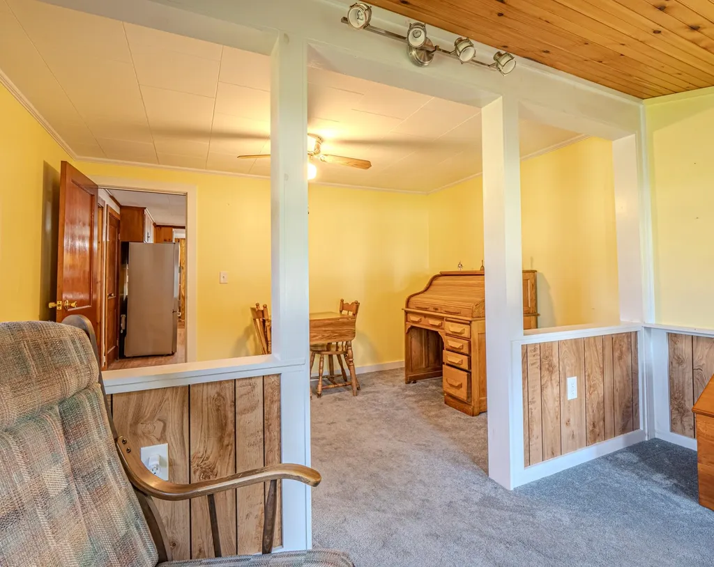 14 Brayton Road Poultney VT 05764