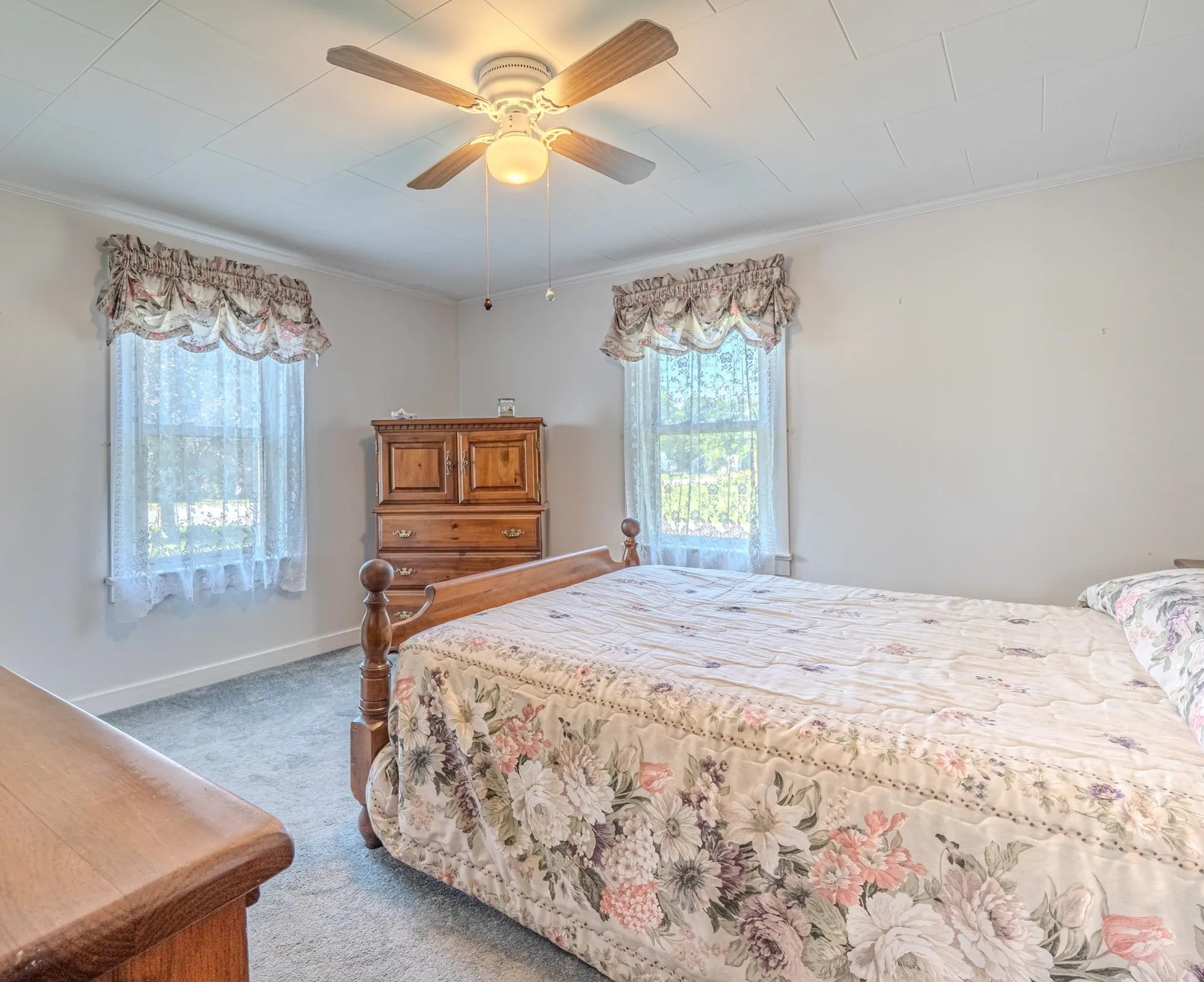 14 Brayton Road Poultney VT 05764