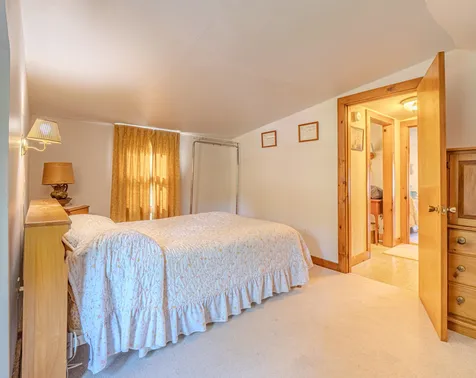 14 Brayton Road Poultney VT 05764
