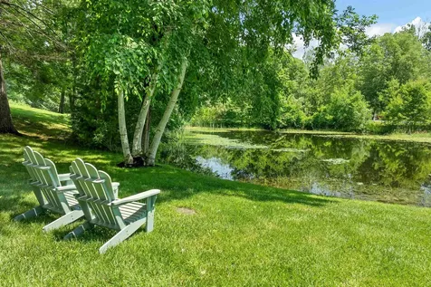 47 White Plains Avenue Londonderry NH 03053
