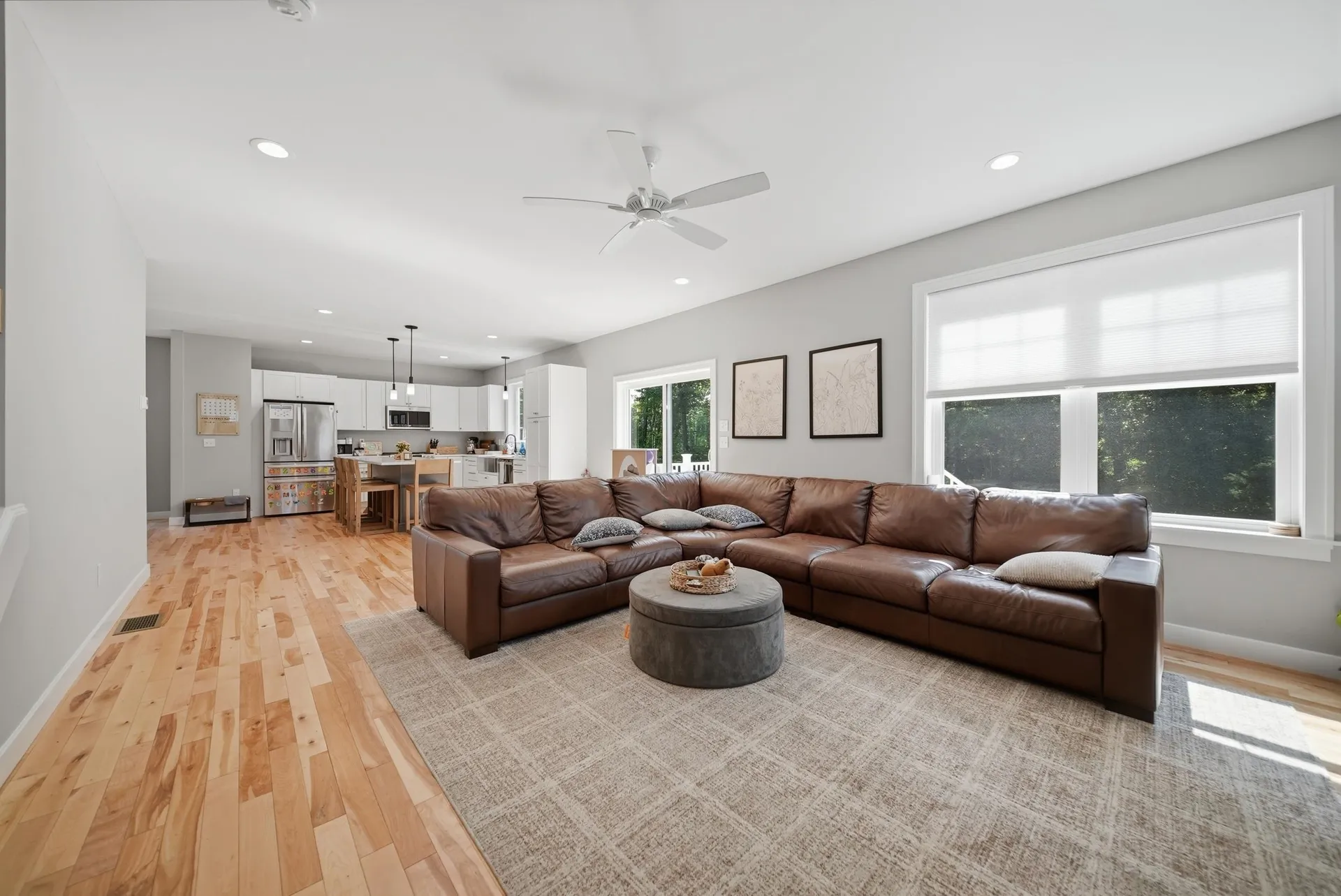 37 Clover Lane Londonderry NH 03053