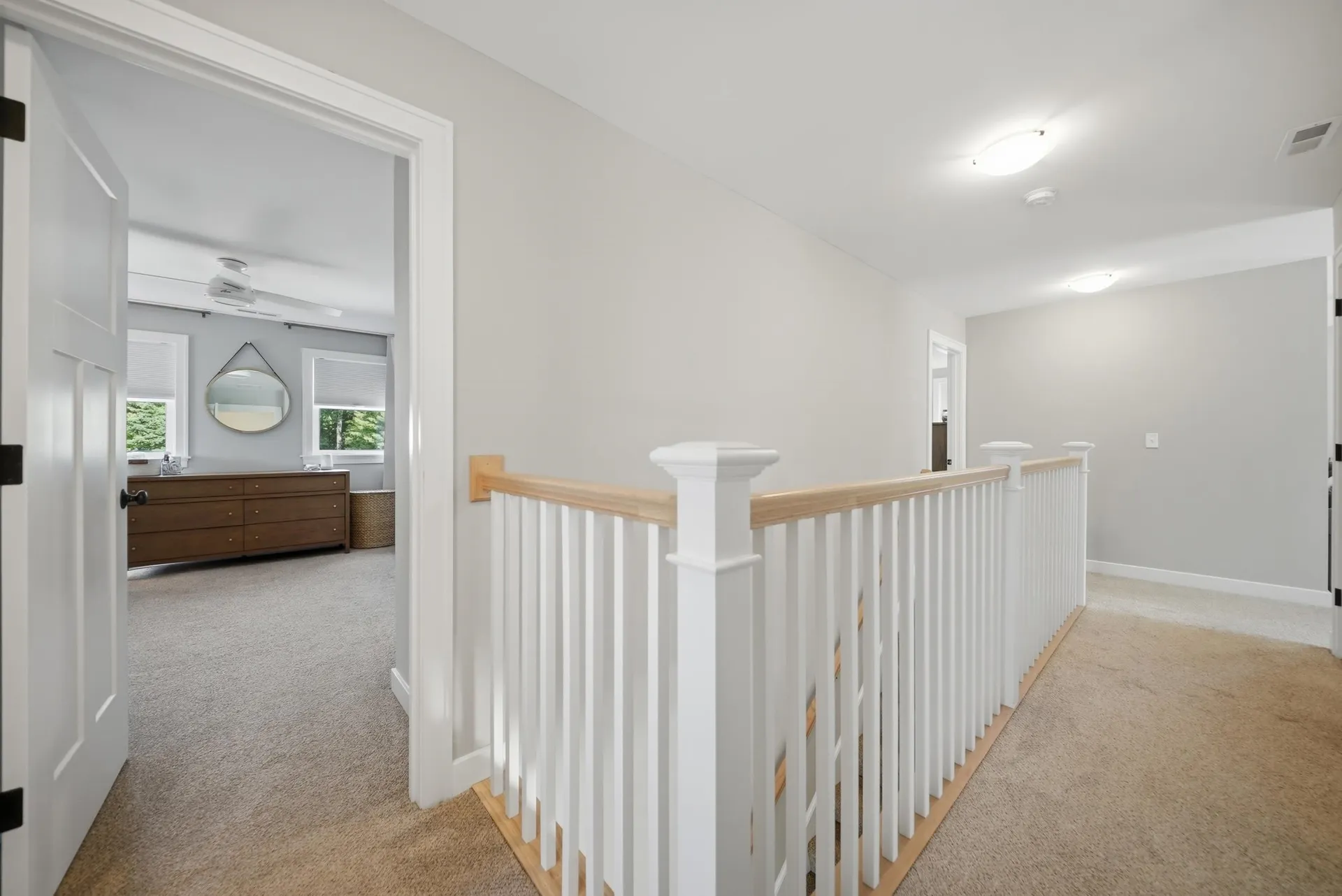 37 Clover Lane Londonderry NH 03053