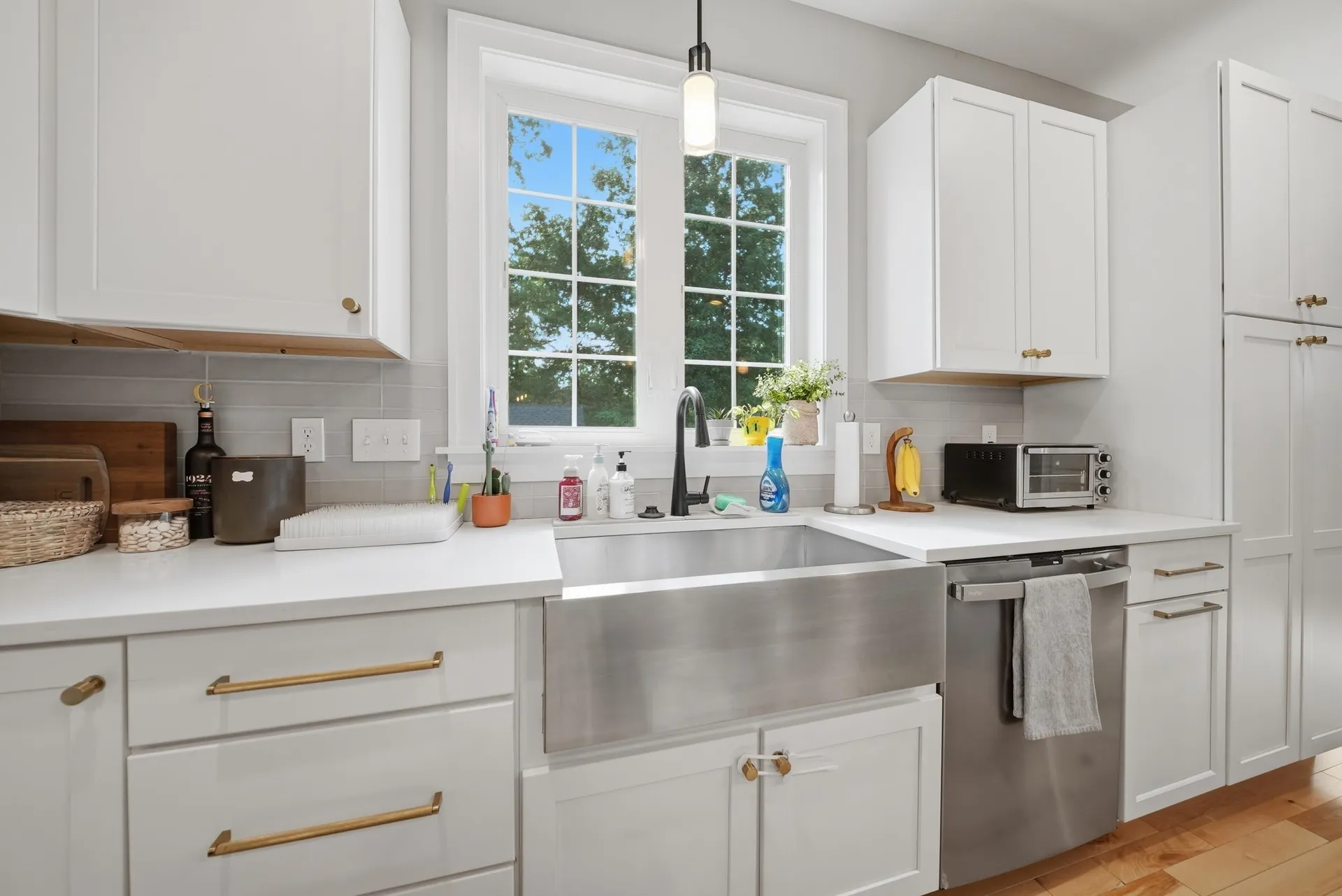 37 Clover Lane Londonderry NH 03053