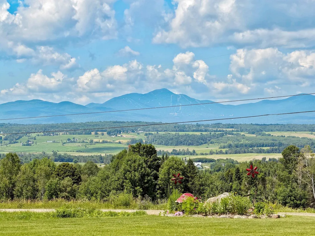 918 Armstrong Road Newport Town VT 05857