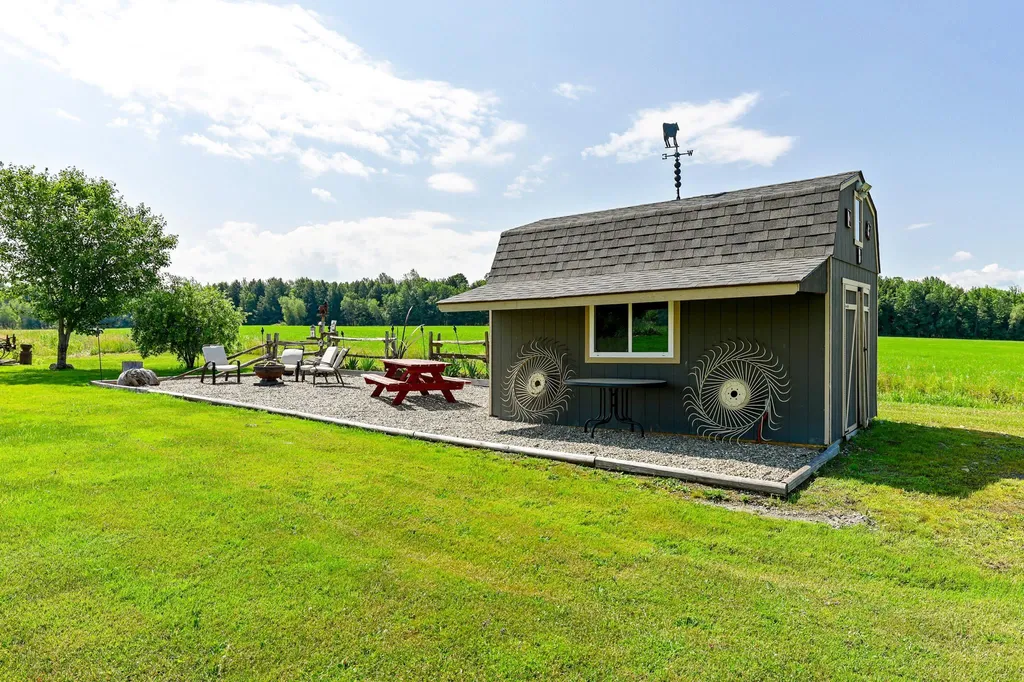 918 Armstrong Road Newport Town VT 05857