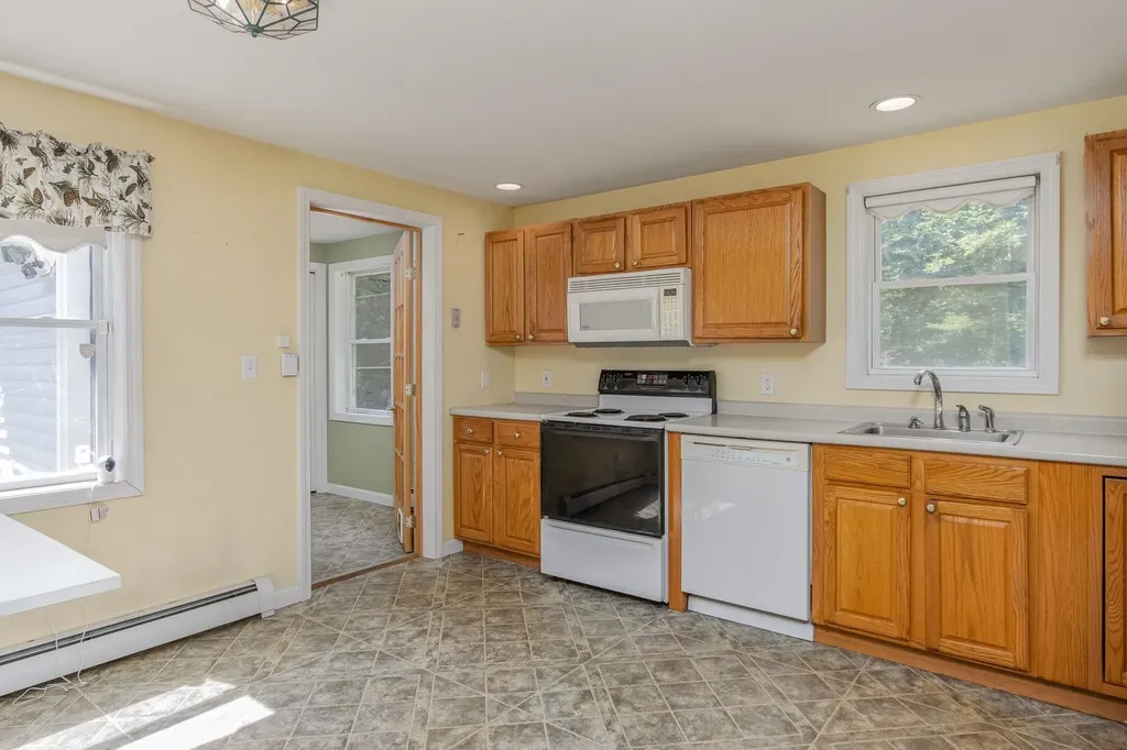 177 Jefferson Drive Hillsborough NH 03244