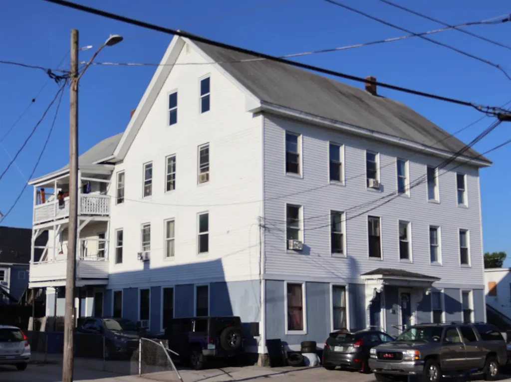 339 Amherst Street Manchester NH 03104