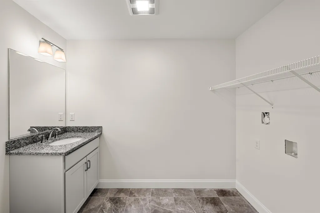 7B Violette Drive Epping NH 03042