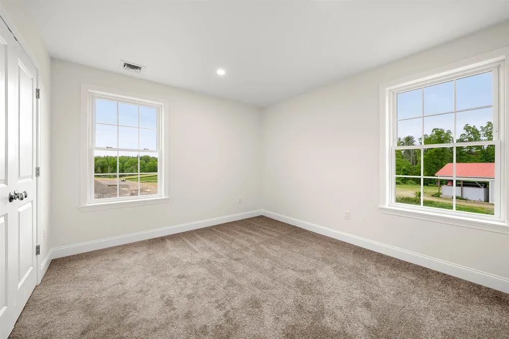 7B Violette Drive Epping NH 03042
