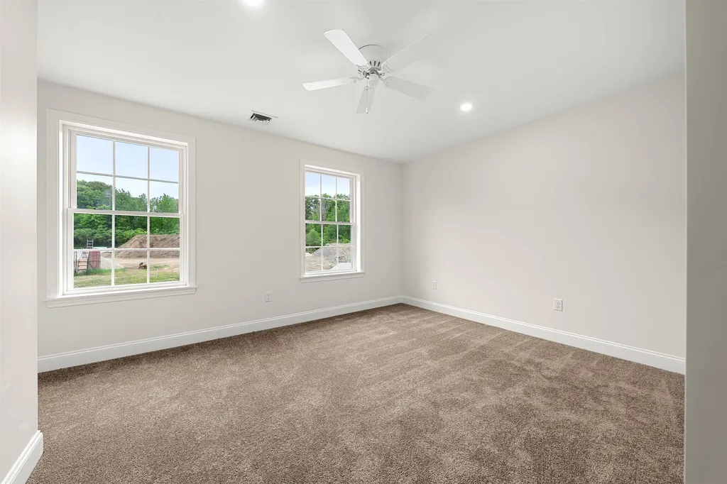 7B Violette Drive Epping NH 03042