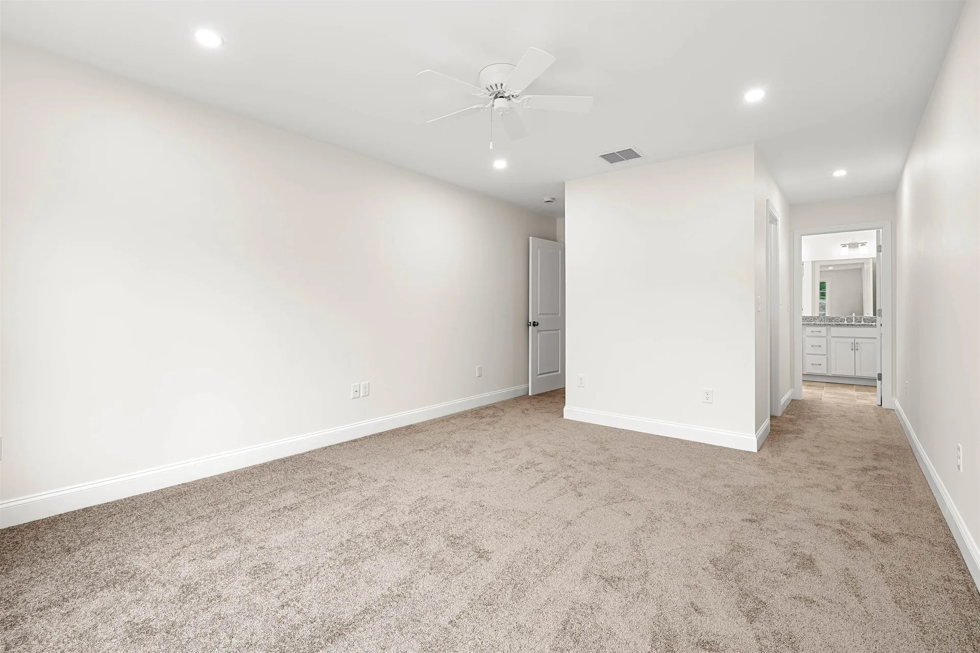 7B Violette Drive Epping NH 03042
